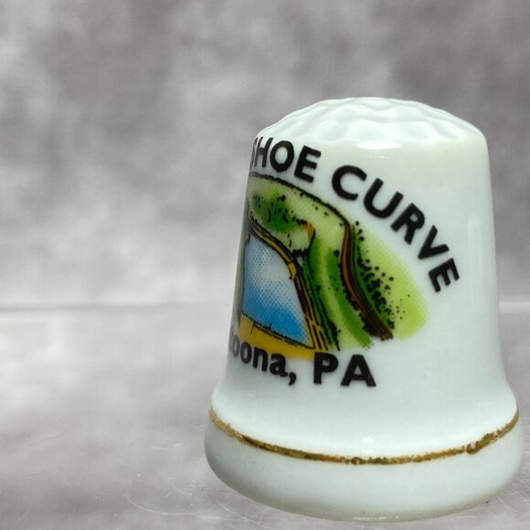 Vintage Horseshoe Curve Thimble Altoona PA Souvenir Porcelain Collectible - Picture 3 of 10
